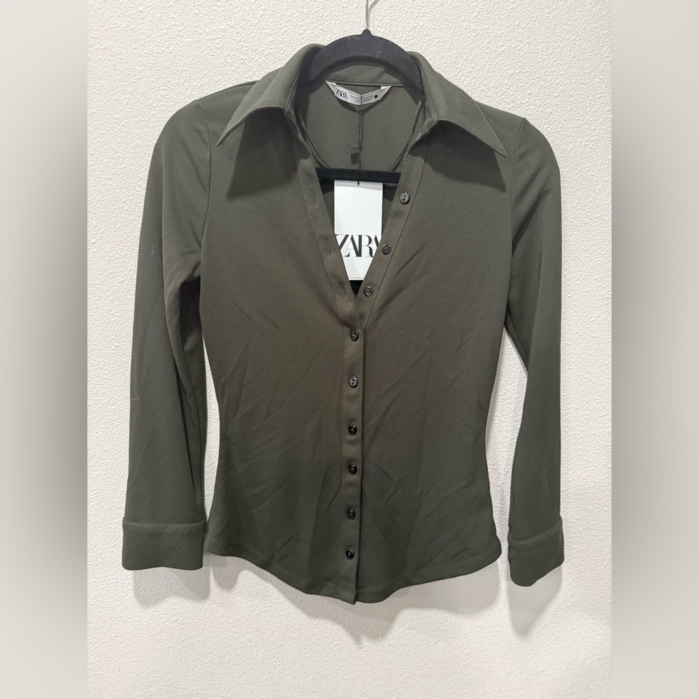 NWT ZARA Women’s Olive Green Long Sleeve Collared Button Down Shirt Blouse XS